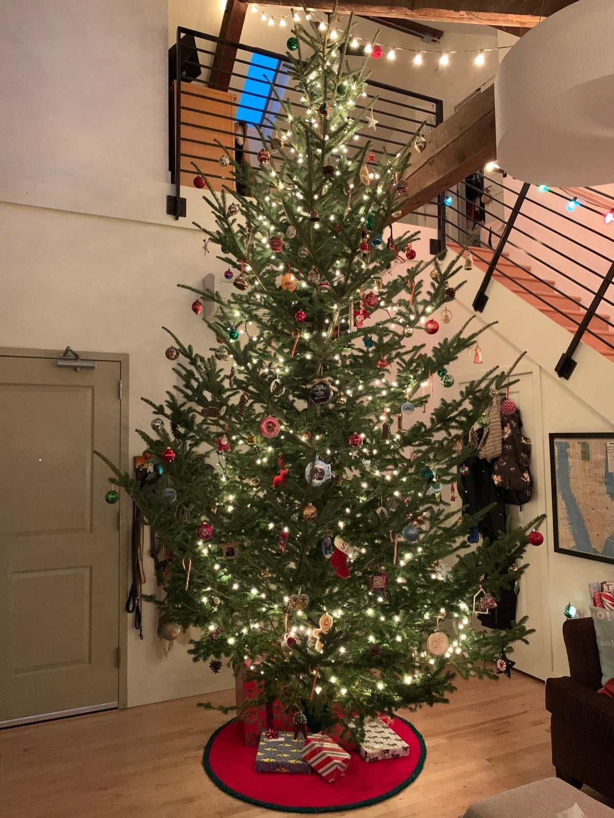 Goliath Welded Steel Christmas Tree Stand for Live Trees 5 to 12 Foot