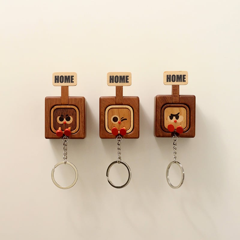 🔥Hot Selling：Creative Wooden Key Hooks with Funny Facial Expressions - Functional & Stylish Key